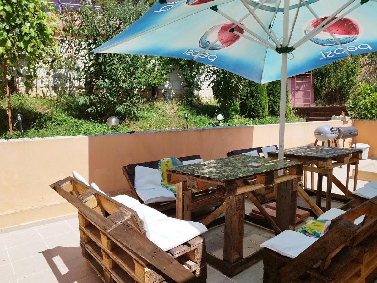 Green, Quiet And Beautiful 1 Apartment Cavarna Exterior foto
